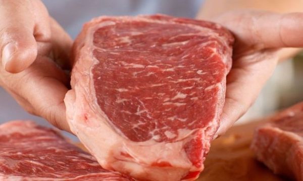 Сардельки: говядина, свинина, птичье мясо – что лучше?