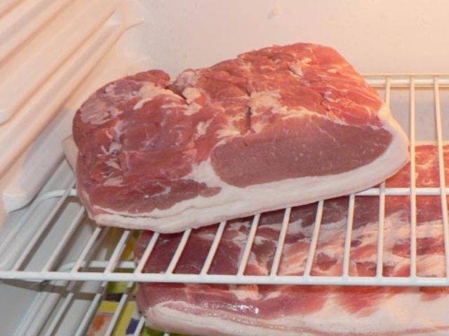 Свиное и говяжье мясо и его хранение в холодильнике